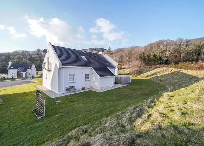 29 Fintra Bay With Direct Access To The * Killybegs